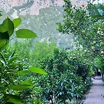 Varuna بيت ضيافة أوليمبوس