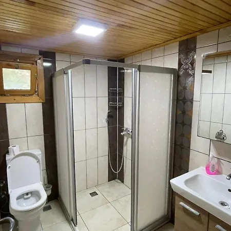 Varuna & Restaurant Guest house *