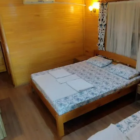 Casa de hóspedes Varuna 3*